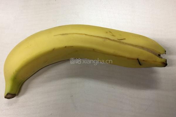 香蕉酸奶的做法图解1