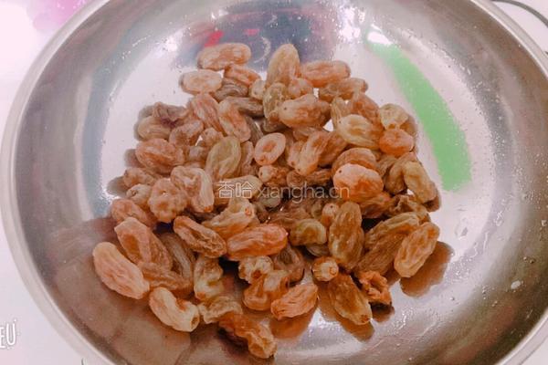 葡萄蛋糕卷的做法图解1