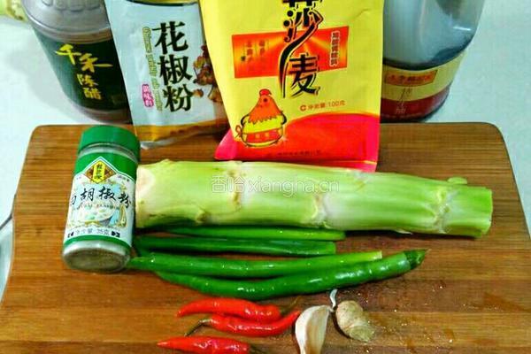 凉拌棒菜丝的做法图解1