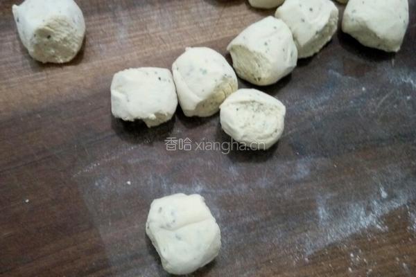 陕西关中油饼卷菜的做法图解3