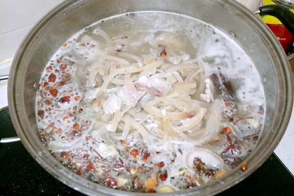 鲁菜大师蒋家菜秘制肉皮冻的做法图解5