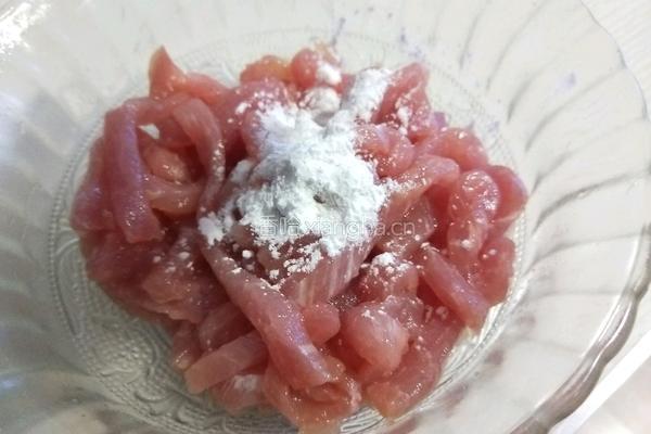 芹菜炒里脊的做法图解5