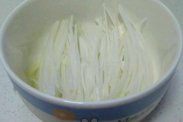 葱丝炝拌干豆腐丝的做法图解9