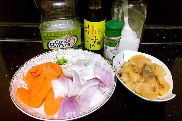 圆葱爆鸡片的做法图解1