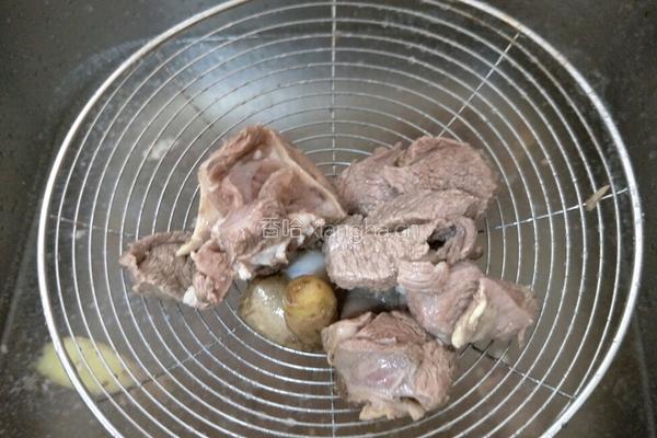 当归羊肉火锅汤底的做法图解3