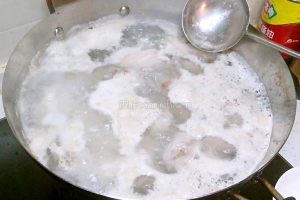 鲁菜大师蒋家菜秘制烧奶香羊排的做法图解2