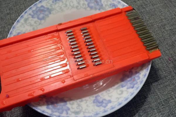 糖醋萝卜的做法图解2