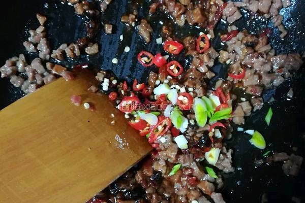 香辣土豆粉的做法图解2