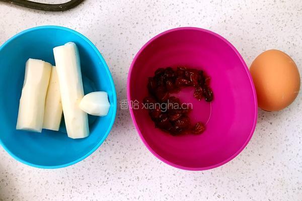 宝宝山药蔓越莓蒸糕的做法图解1