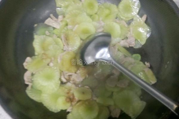 莴笋炒肉的做法图解6