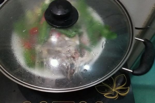 薄荷蒸罗非鱼的做法图解4