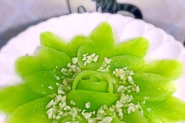 蒜蓉莴笋的做法图解4