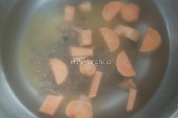 小米地瓜薏米红枣粥的做法图解4