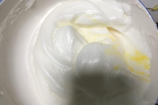 戚风蛋糕的做法图解3