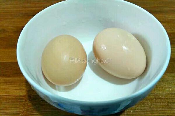 菠菜鸡蛋饼的做法图解1