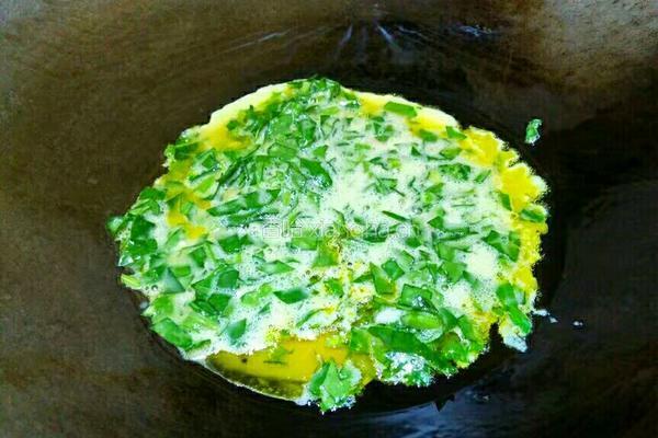 菠菜鸡蛋饼的做法图解13