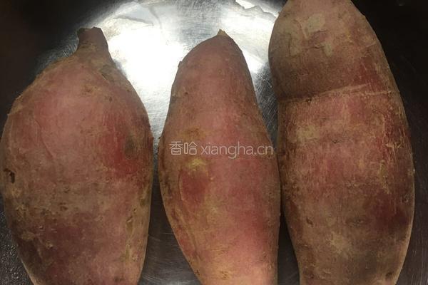 红薯饼的做法图解1