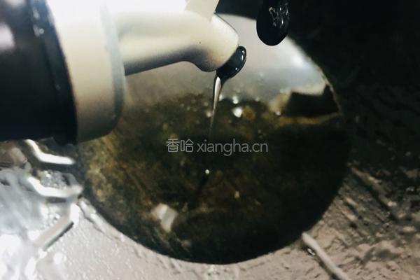 酸菜小炒肉的做法图解3