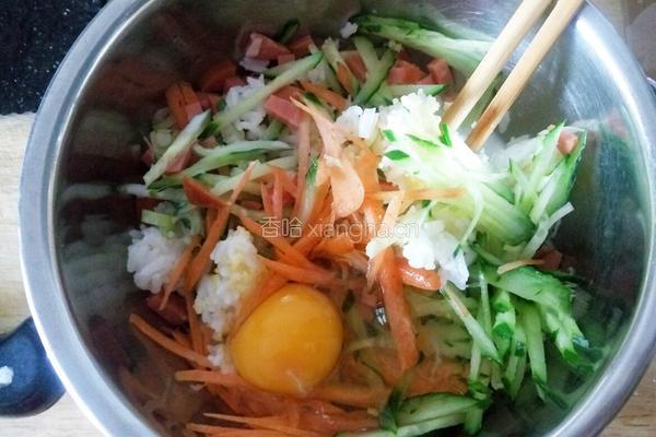 宝宝什锦米煎饼的做法图解3