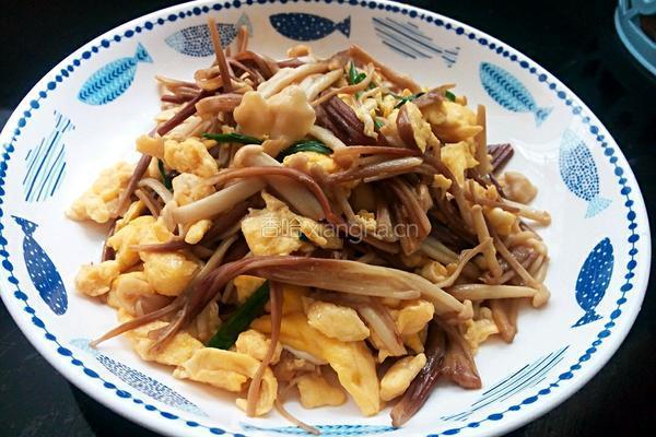 金针菇炒蛋的做法图解4
