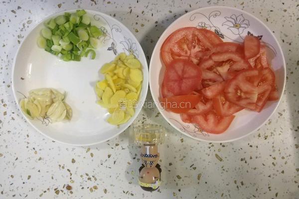 番茄蛋汤的做法图解1