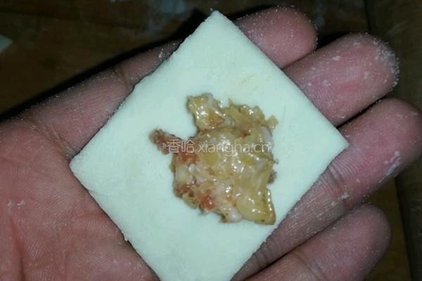 金针菇猪肉馄饨的做法图解8