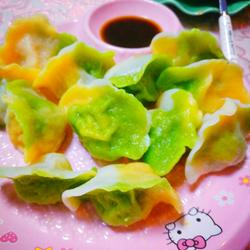 三彩白玉酸菜水饺的做法[图]
