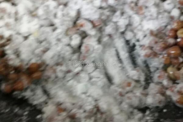 糖霜花生的做法图解8