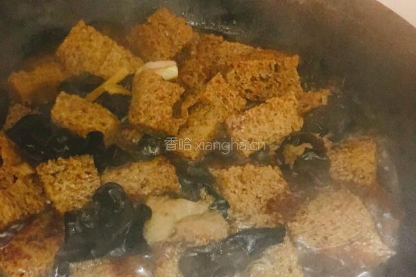烤麸炒木耳的做法图解4
