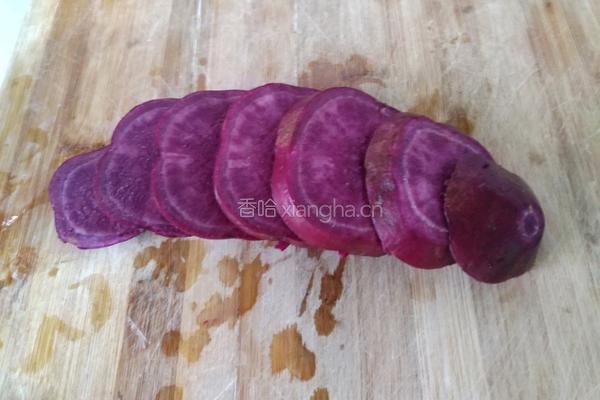 豆沙紫薯糯米饼的做法图解2