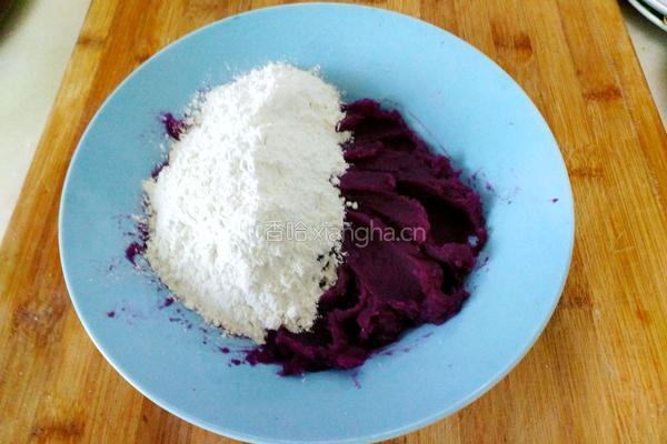 豆沙紫薯糯米饼的做法图解6