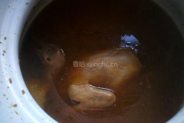 桂圆枸杞鸽子汤的做法图解6