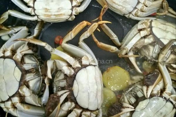 闷螃蟹的做法图解3