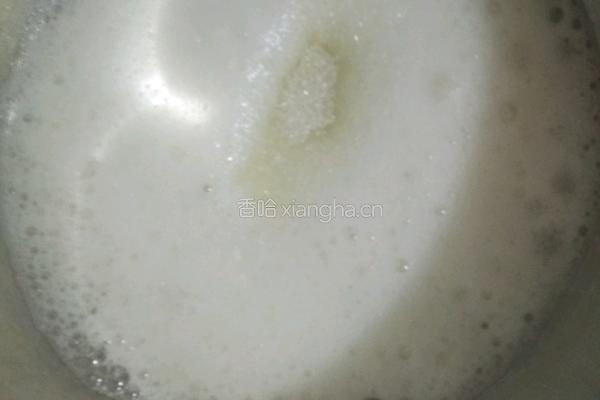 戚风蛋糕的做法图解1