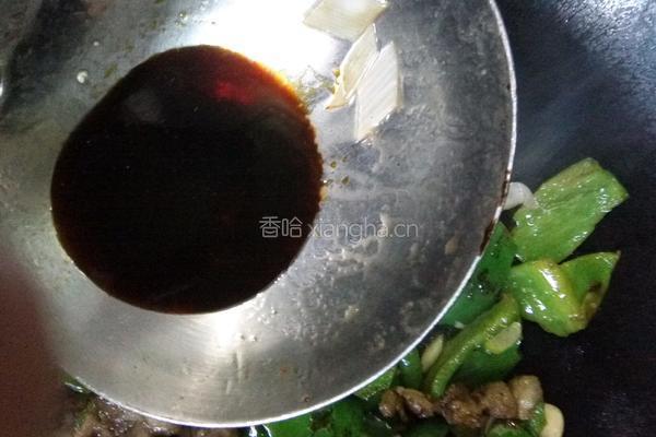青椒炒肉的做法图解5