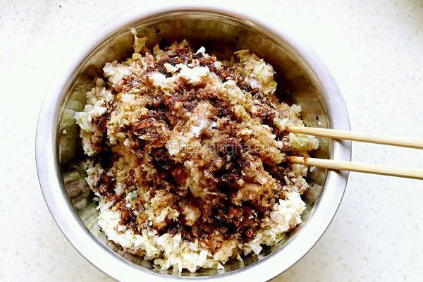 猪肉白菜饺子的做法图解5
