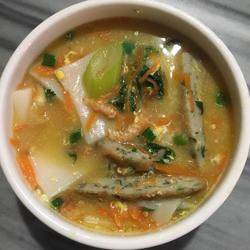 鱼饼虾米汤年糕的做法[图]