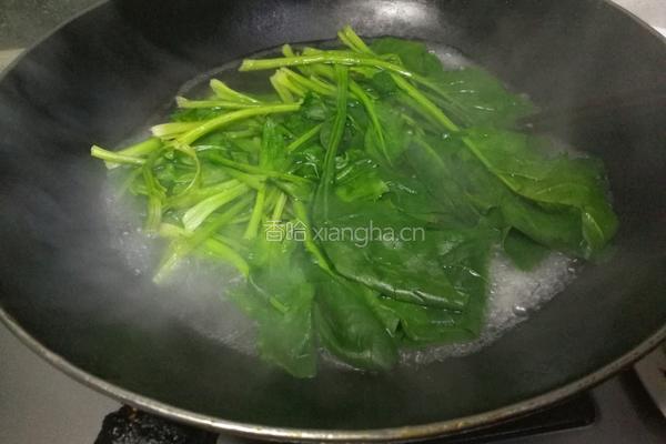 菠菜汁火腿卷的做法图解3