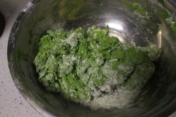 菠菜汁火腿卷的做法图解6