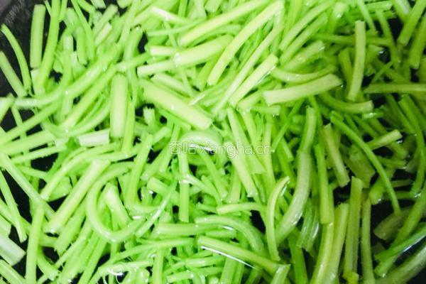 芹菜炒香干的做法图解5