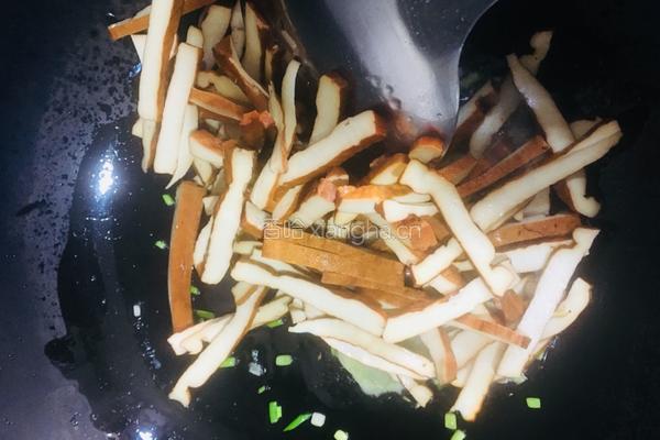 芹菜炒香干的做法图解12