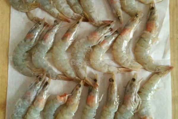 家常油焖大虾的做法图解1