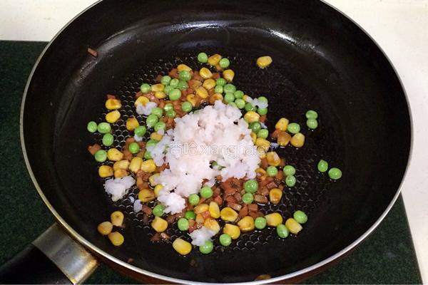 磷虾三鲜炒饭的做法图解6