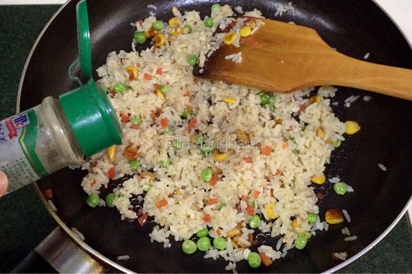 磷虾三鲜炒饭的做法图解13