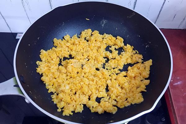 黄金酱油炒饭的做法图解9