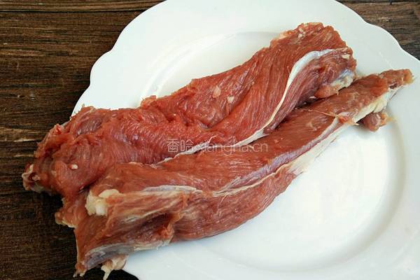 炒孜然羊肉的做法图解1