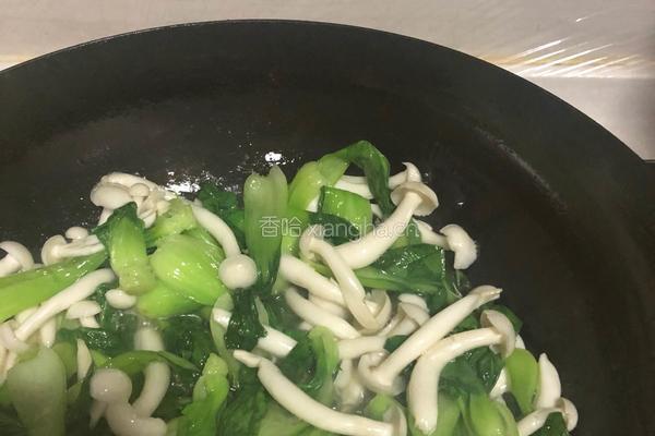 青菜炒蘑菇的做法图解7