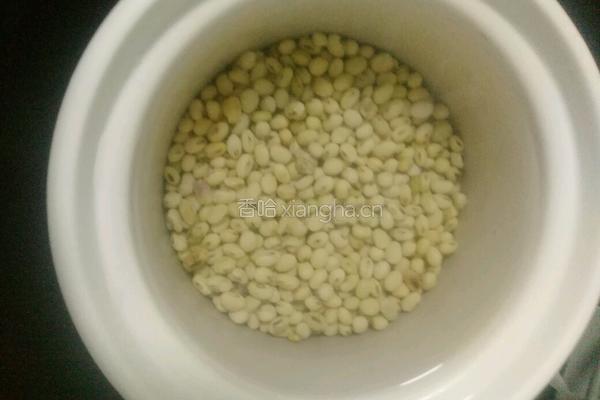 茄汁黄豆(辣豆)一豆两吃辣的做法图解2