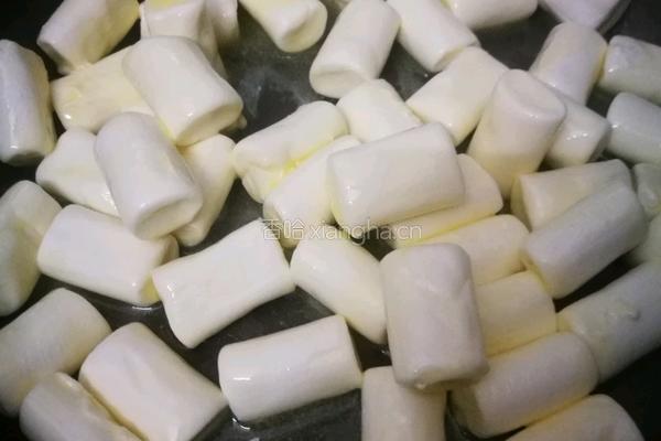 雪花酥（牛扎酥）的做法图解2