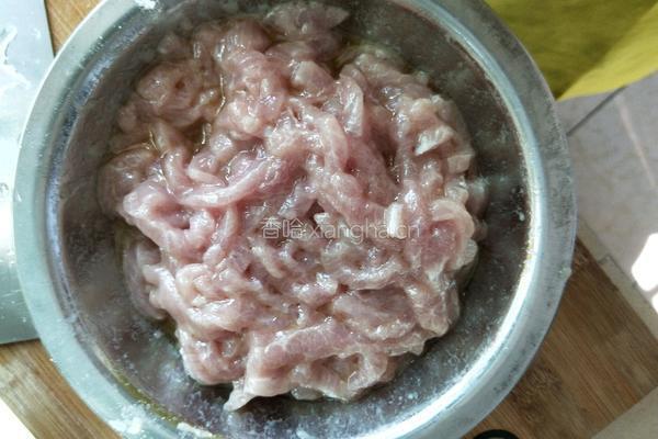 四季豆炒肉的做法图解2